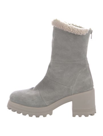 Pre-owned Voile Blanche Suede Boots In Gray