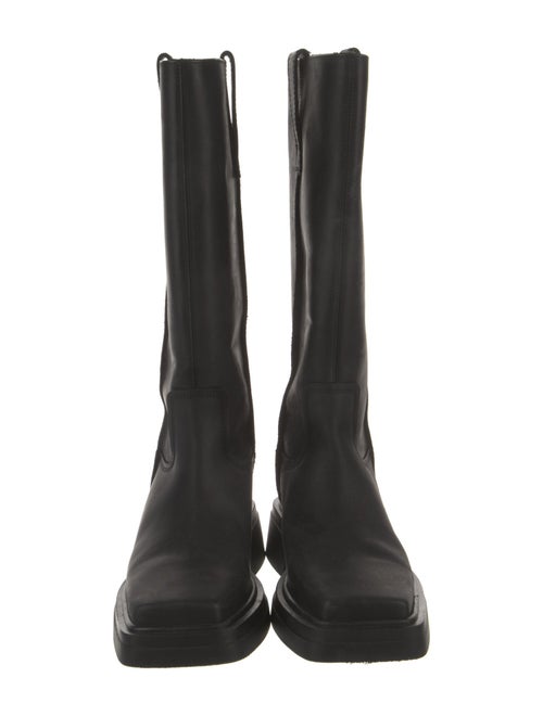 Vagabond Shoemakers Leather Embroidered Accent Boots