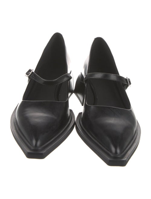 Vagabond Shoemakers Leather Pumps