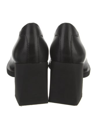 Vagabond Shoemakers Leather Pumps