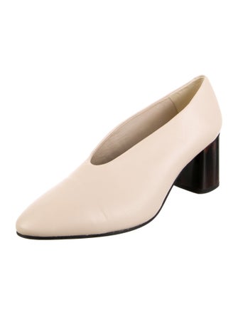 Vagabond Shoemakers Leather Pumps
