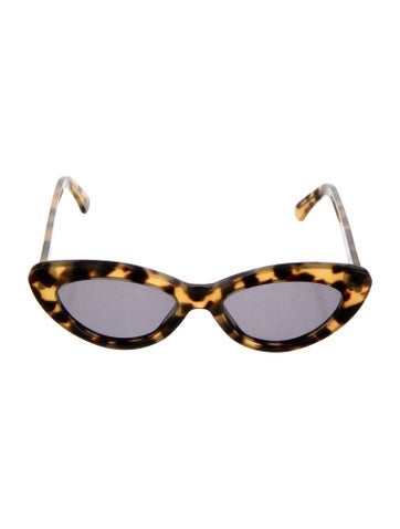 Pre-owned Illesteva Cat-eye Tinted Sunglasses In Neutral