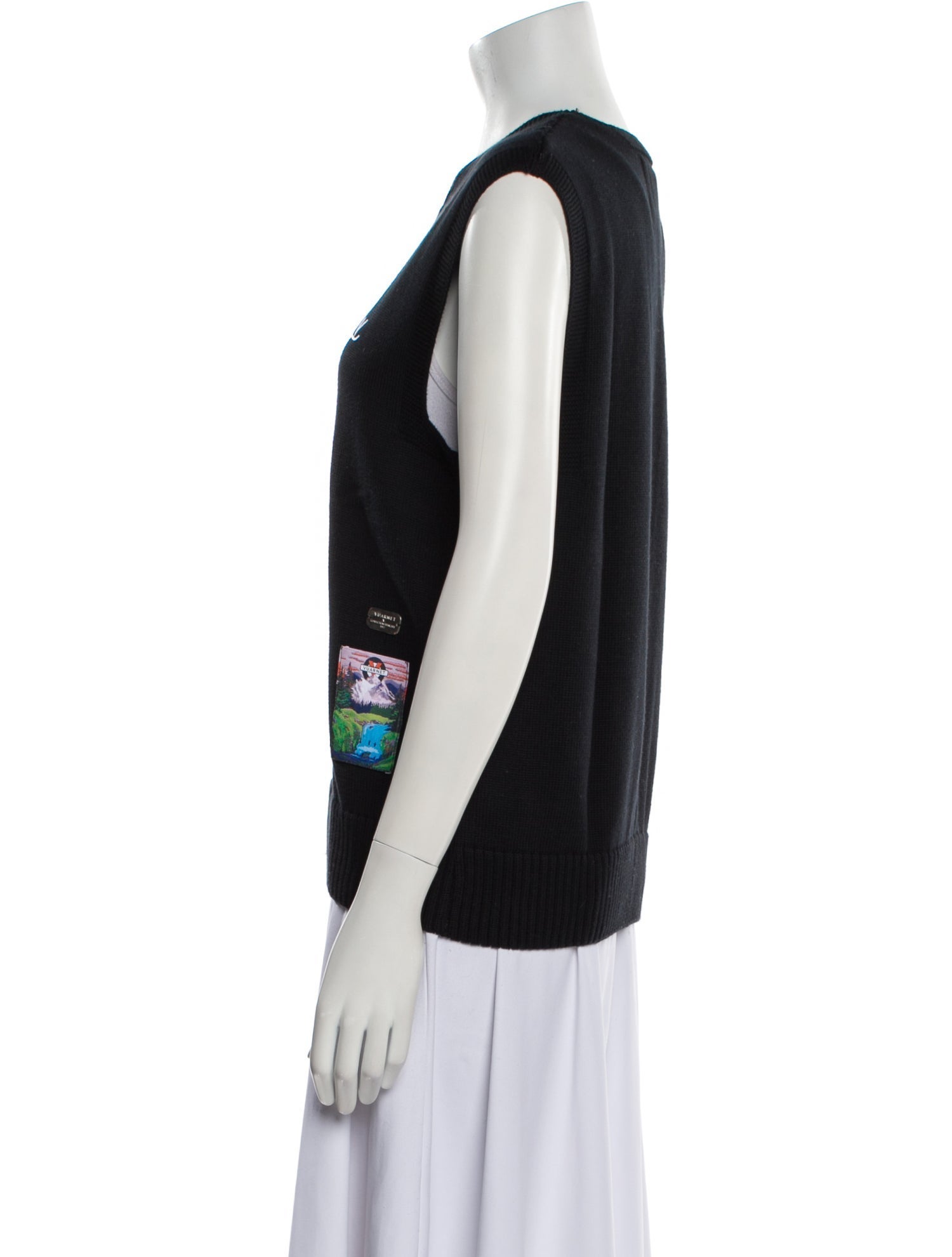 VUARNET V-Neck Sleeveless Top