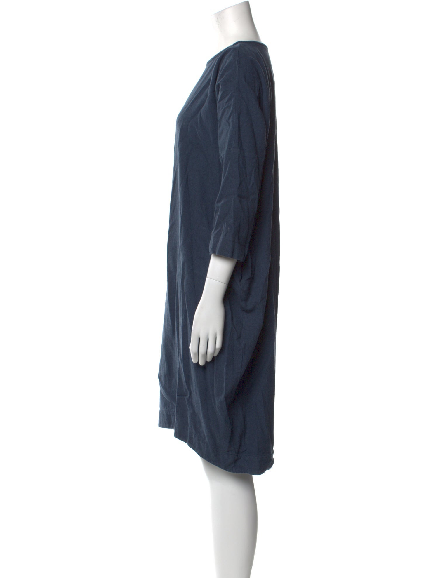 Black Crane Scoop Neck Knee-Length Dress