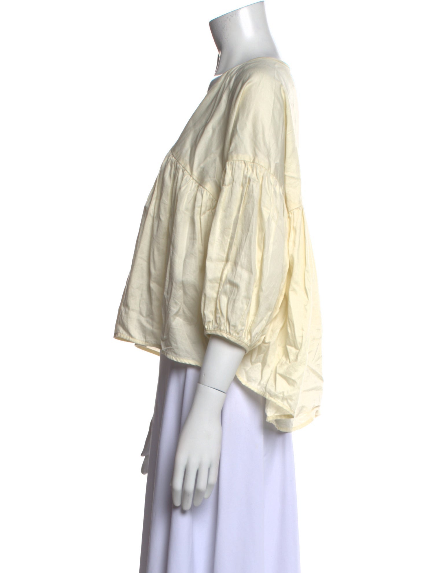 Black Crane V-Neck Three-Quarter Sleeve Crop Top