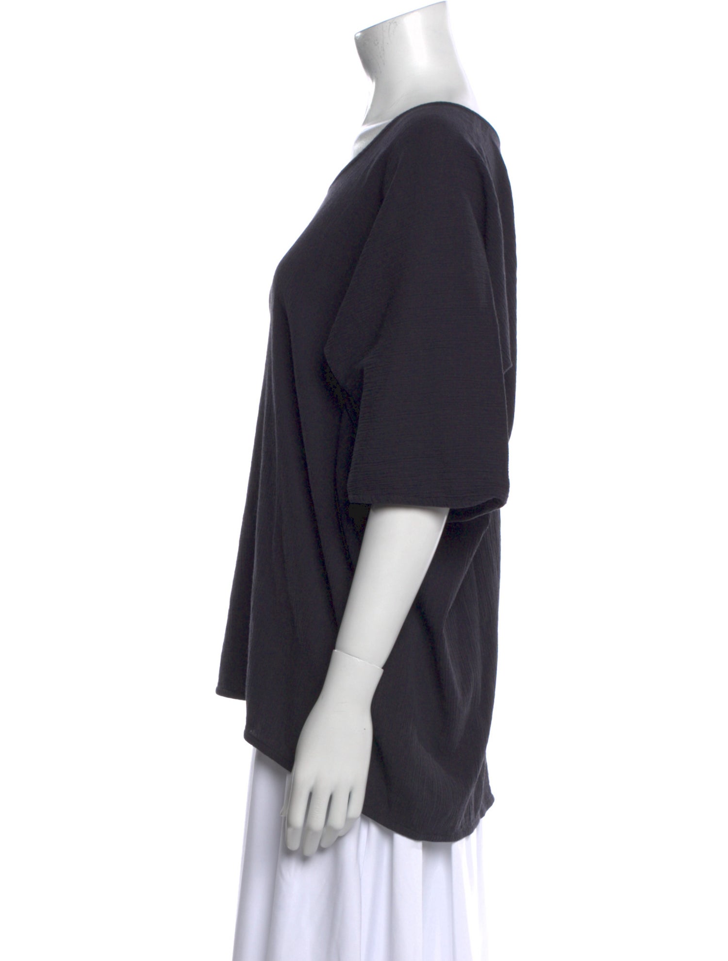 Black Crane Scoop Neck Short Sleeve T-Shirt