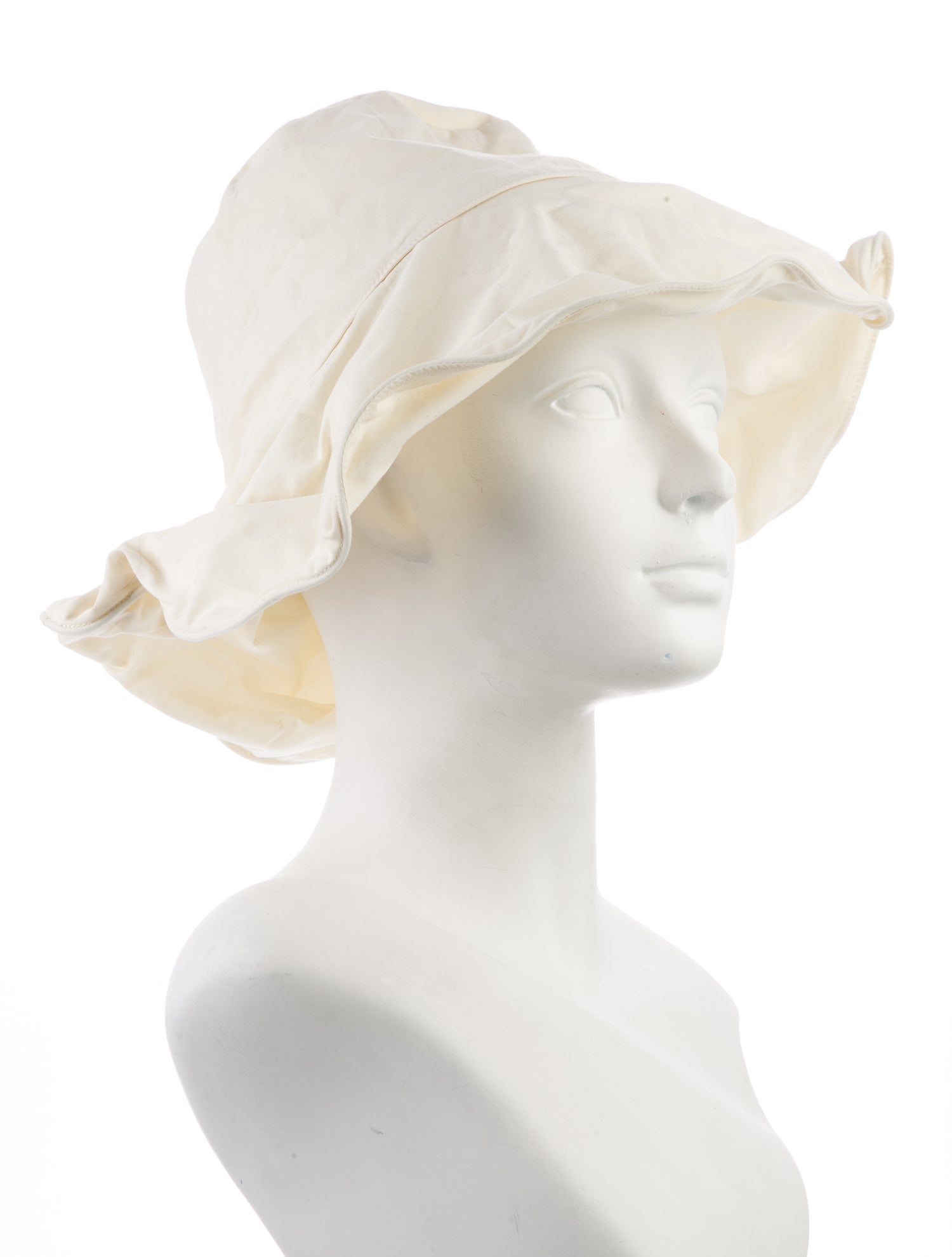 Black Crane Ruffle Bucket Hat