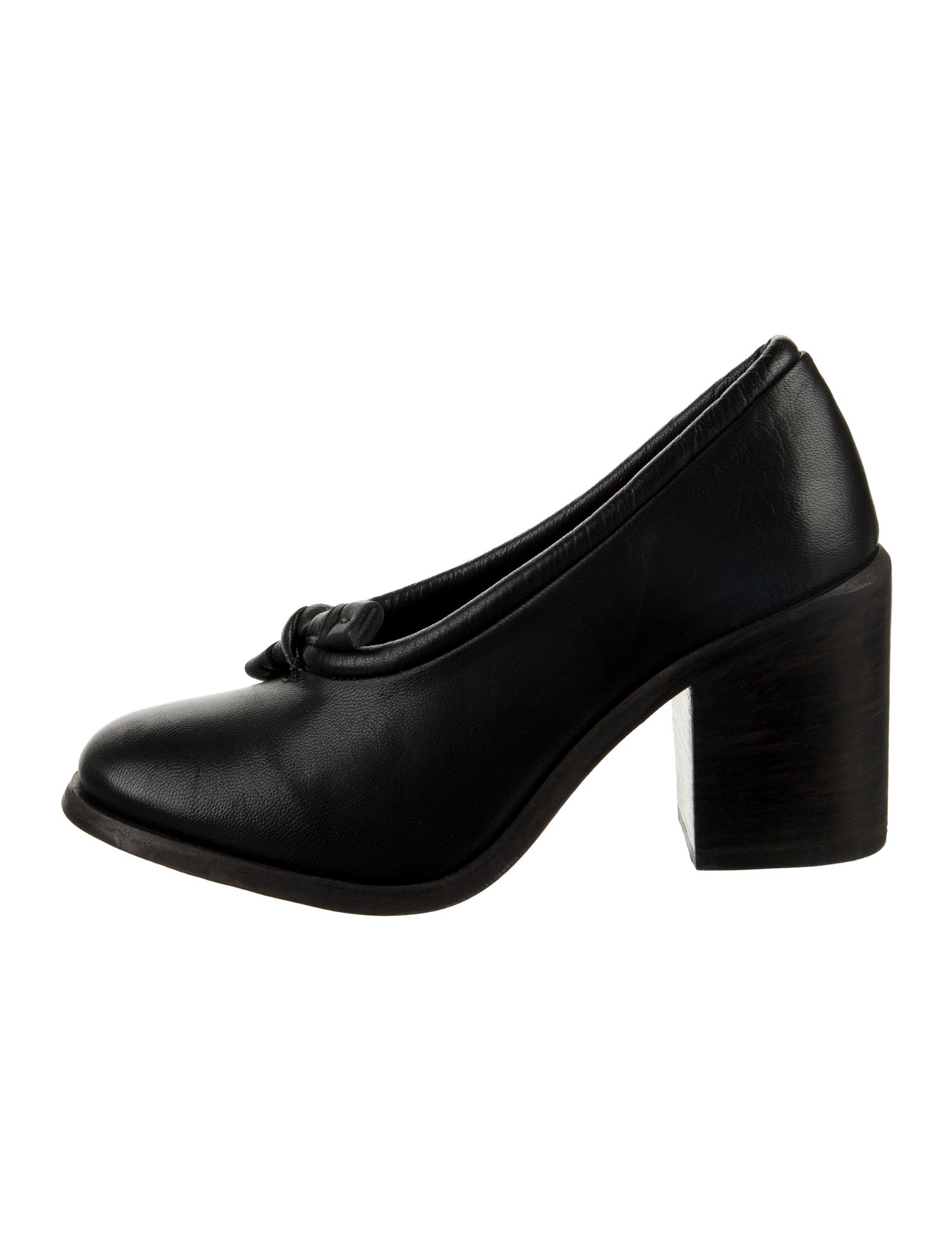 Wal & Pai Leather Pumps
