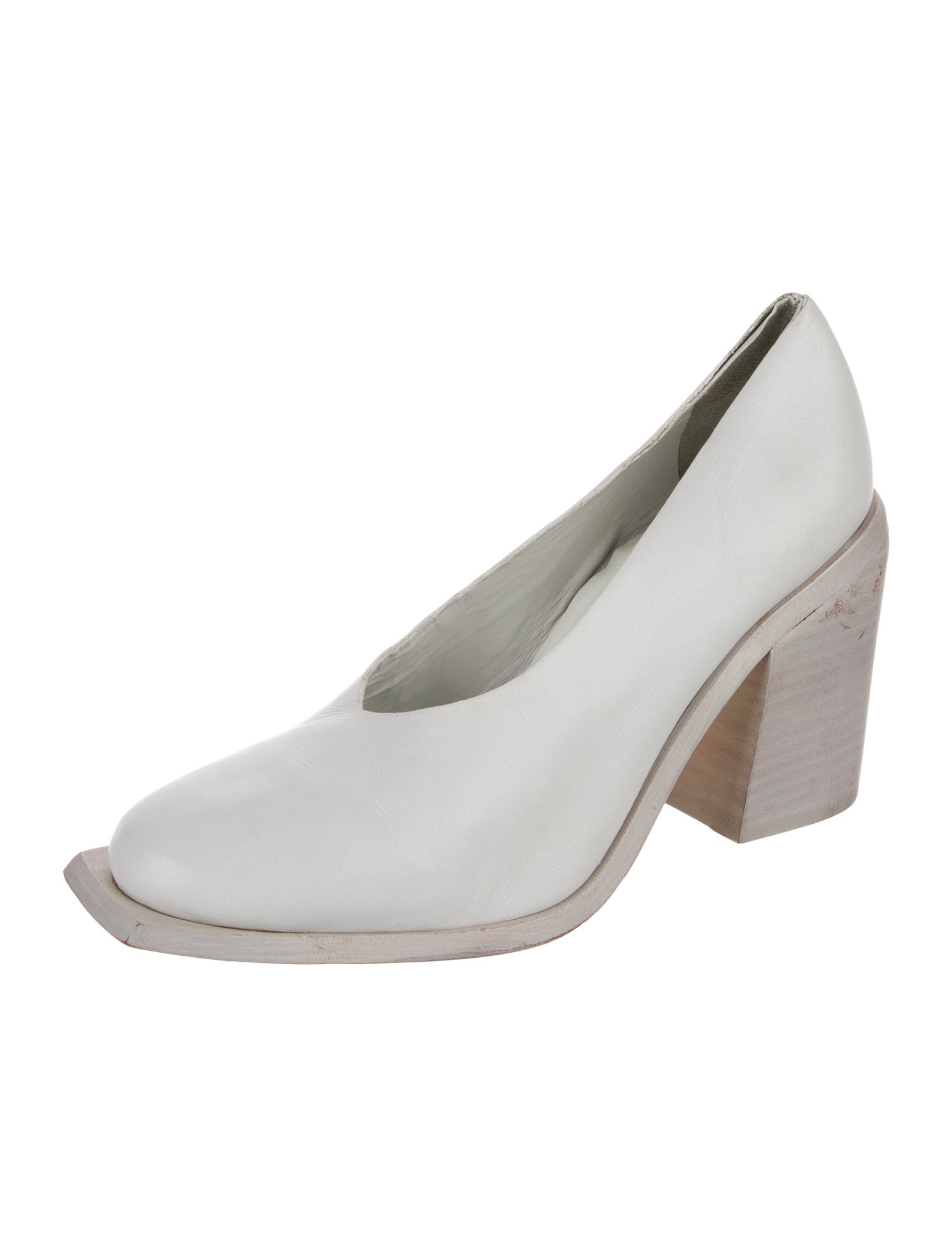 Wal & Pai Leather Pumps