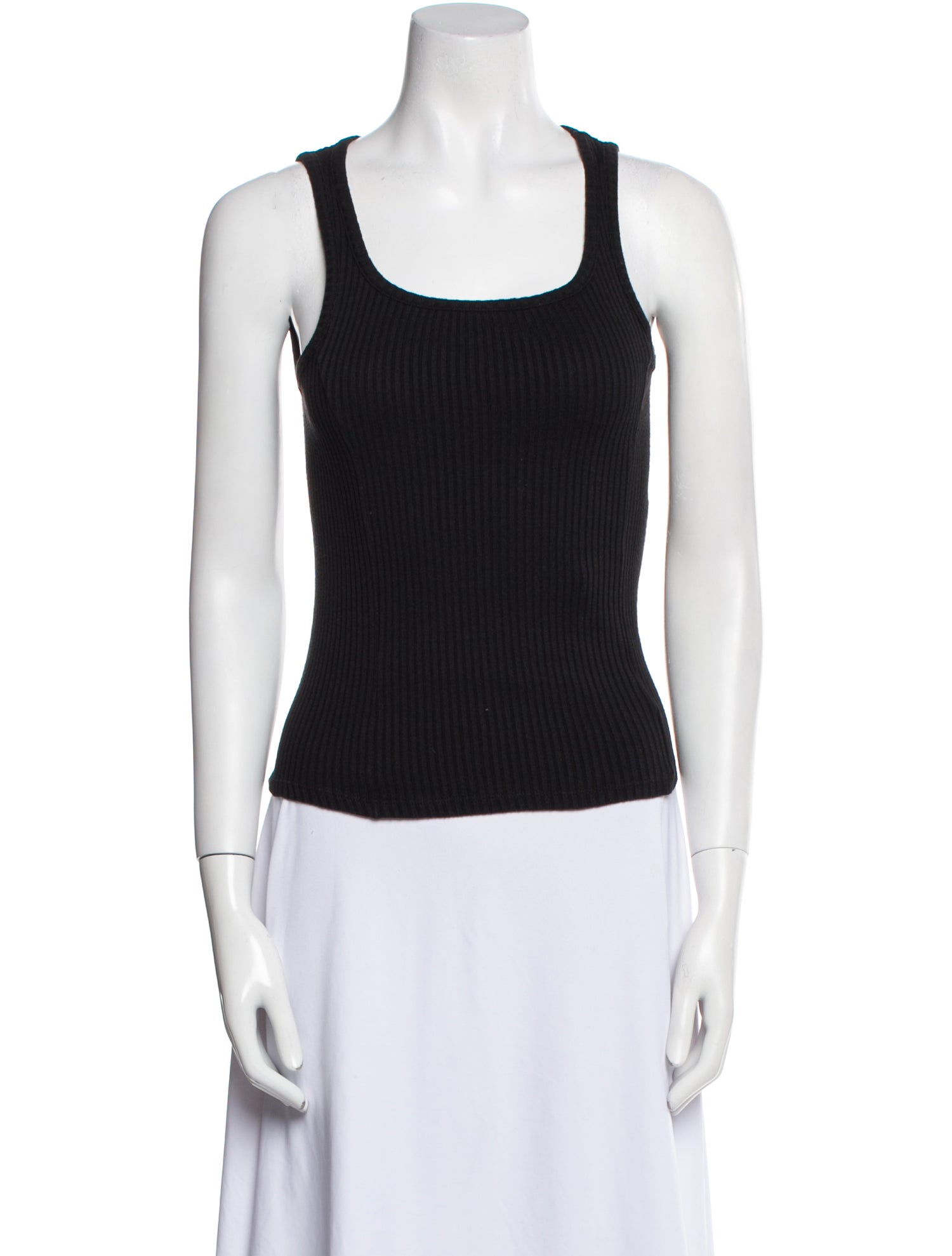 Caes Scoop Neck Sleeveless Top