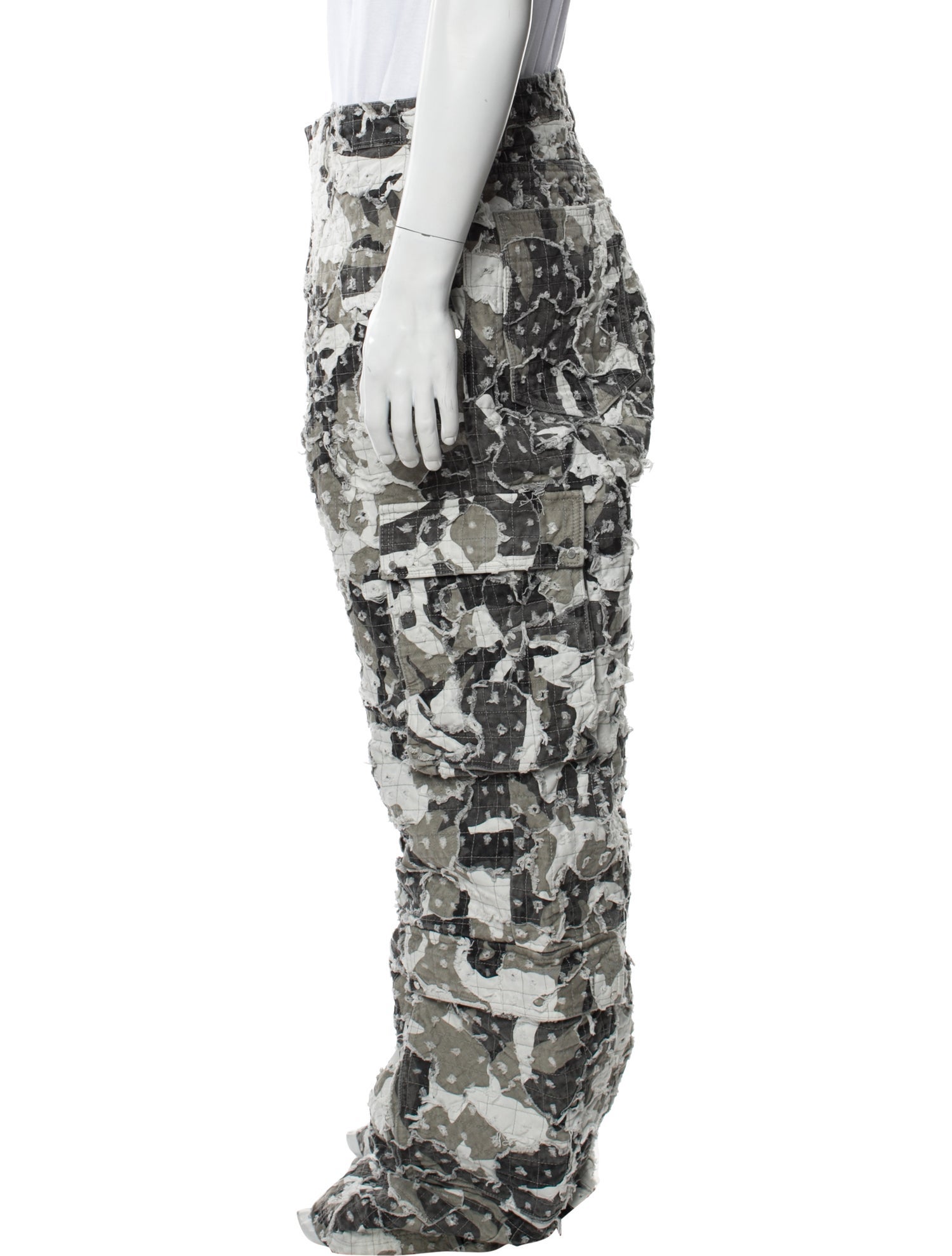 Who Decides War Camouflage Print Cargo Pants w/ Tags