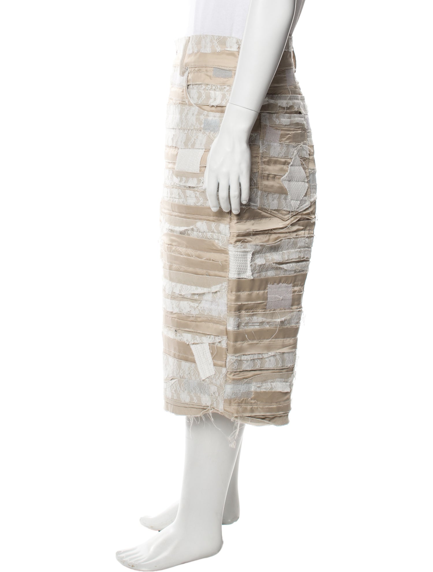 Who Decides War Lace Pattern Flat Front Shorts w/ Tags