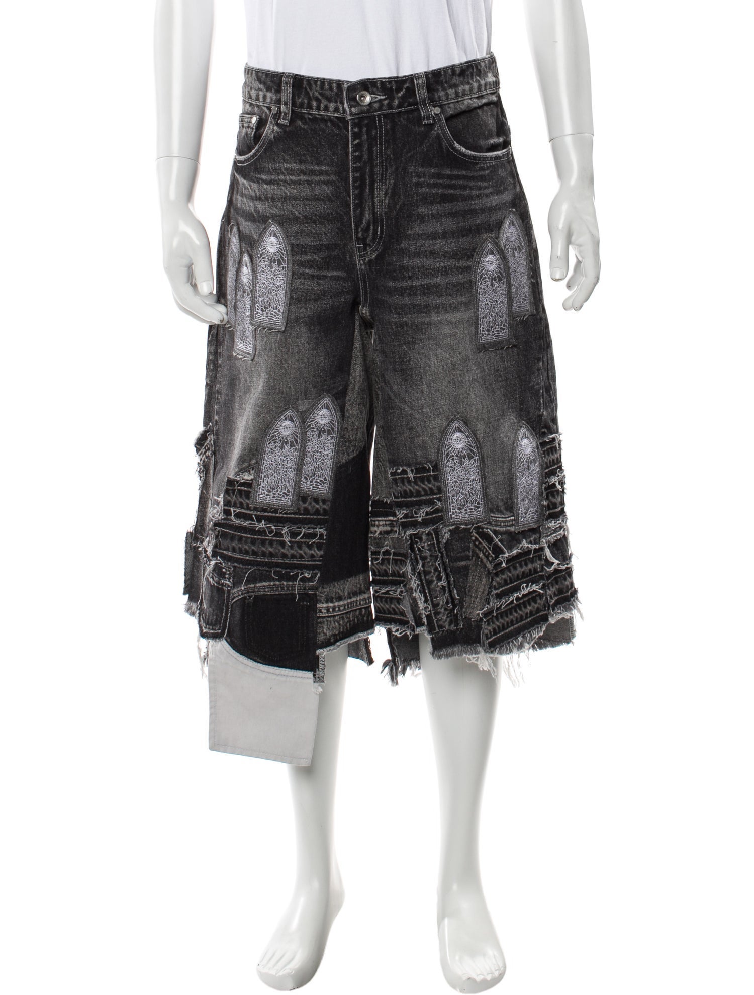 Who Decides War Cargo Shorts w/ Tags