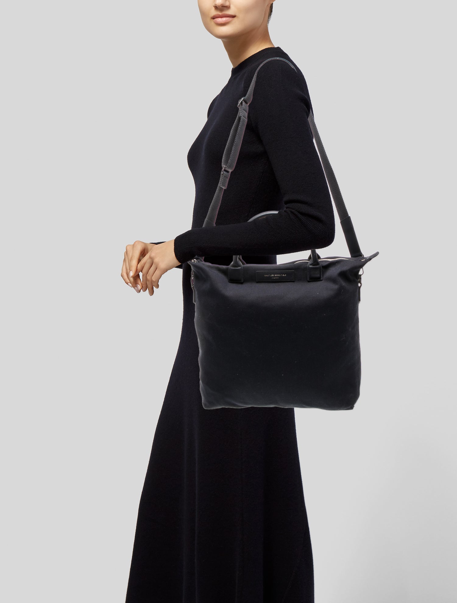 WANT Les Essentiels Canvas Messenger Bag