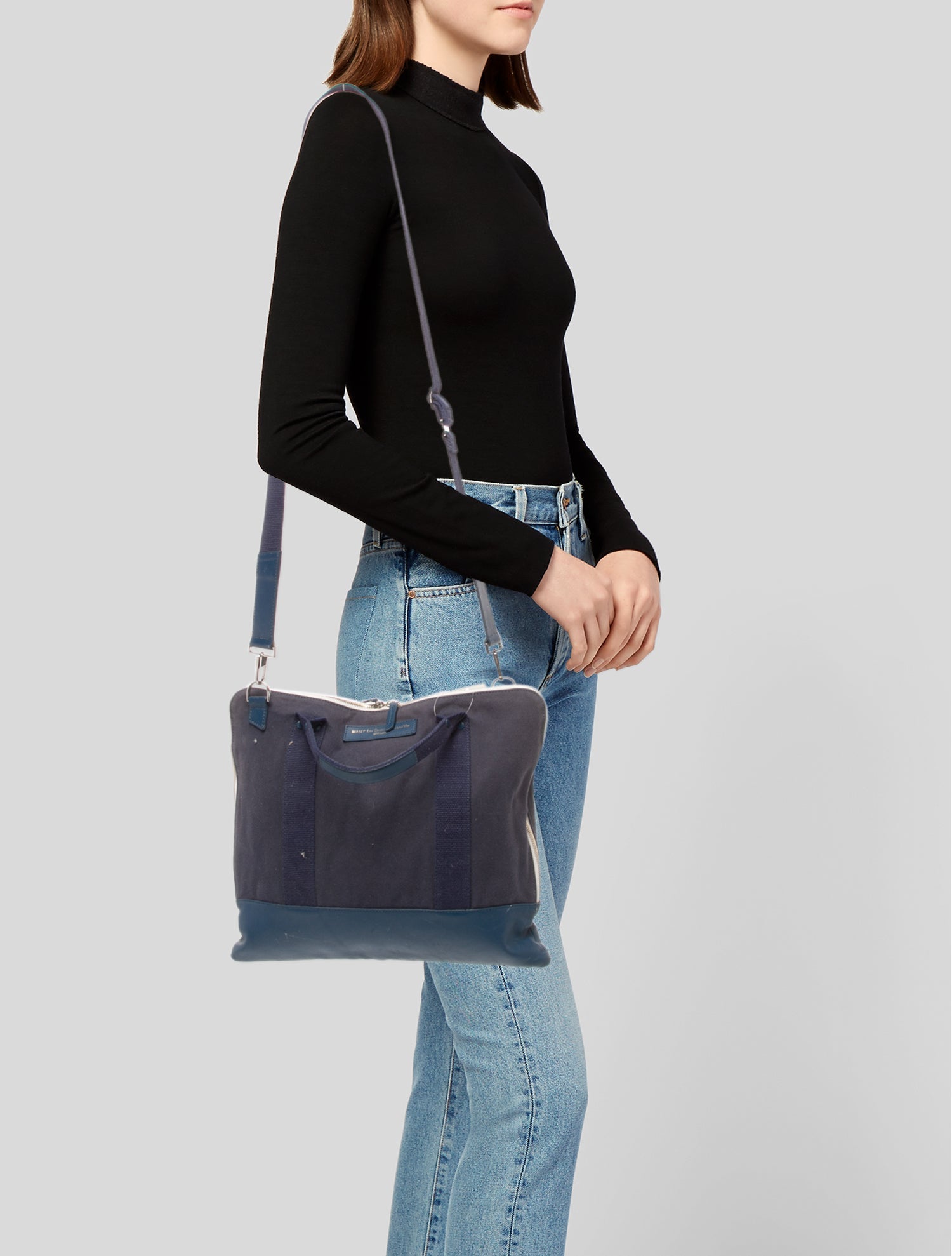 WANT Les Essentiels Canvas Messenger Bag