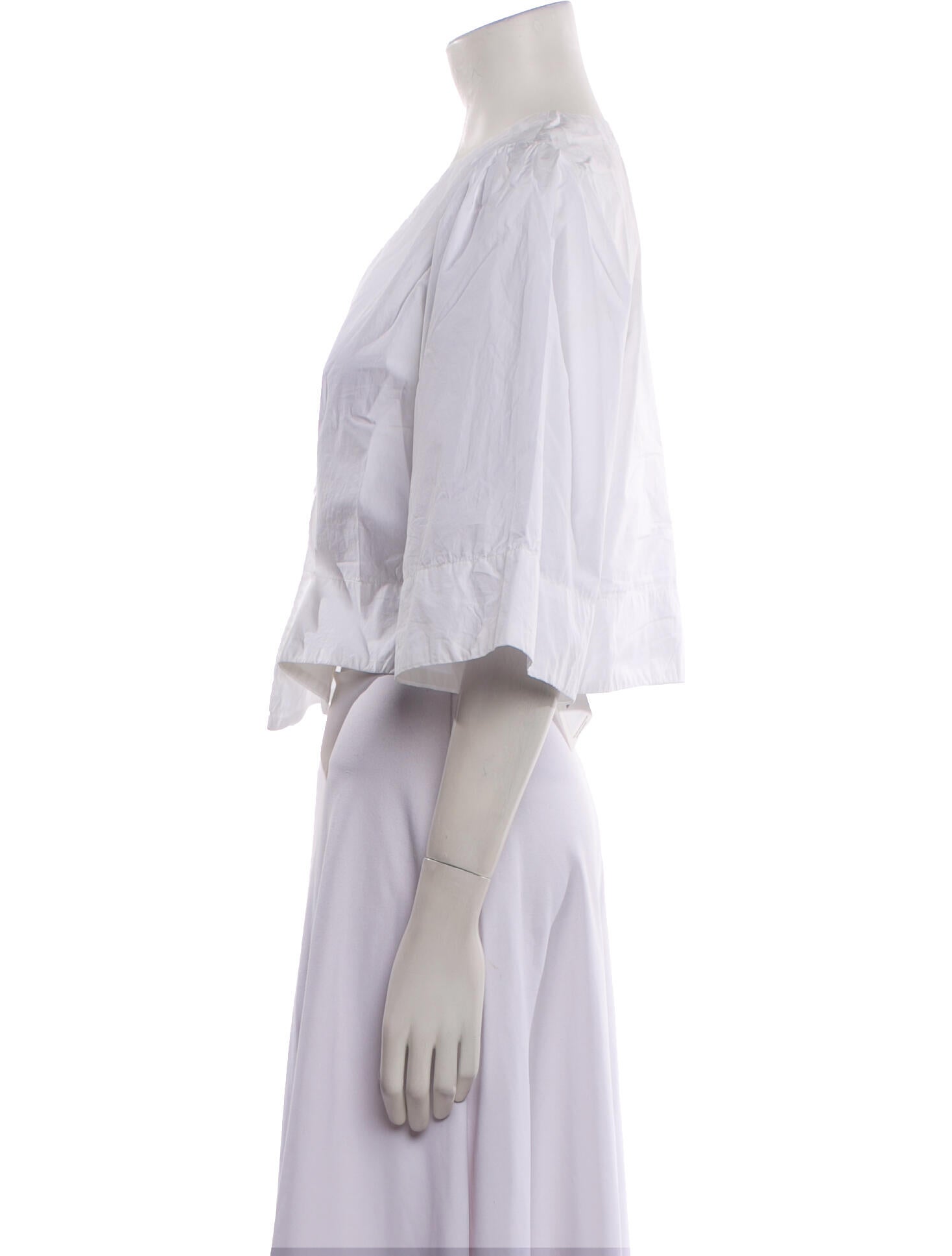 Wear Cissa V-Neck Three-Quarter Sleeve Crop Top