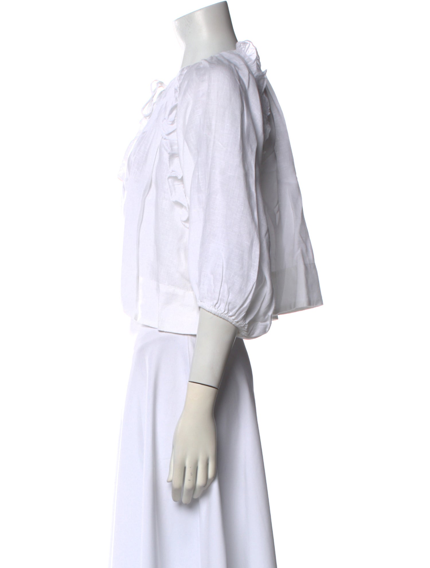 Wiggy Kit Linen Crew Neck Crop Top