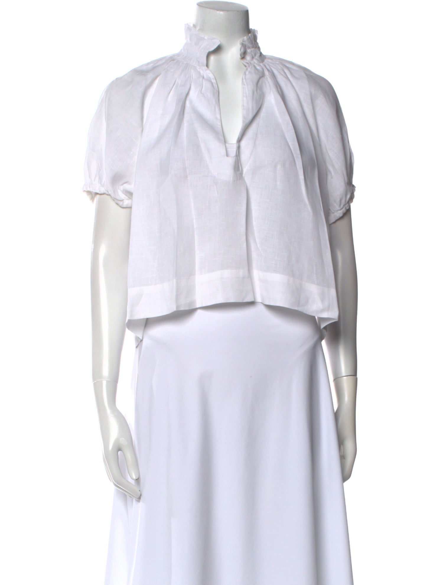 Wiggy Kit Linen V-Neck Crop Top