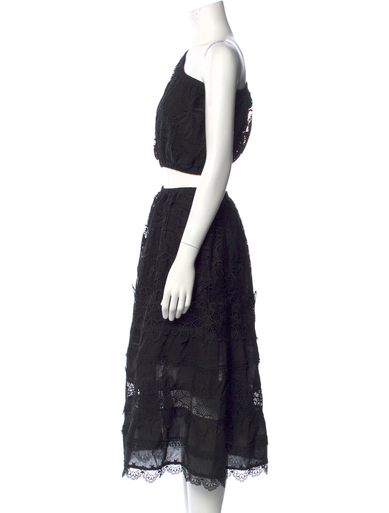 WaiMari Lace Pattern Midi Length Dress