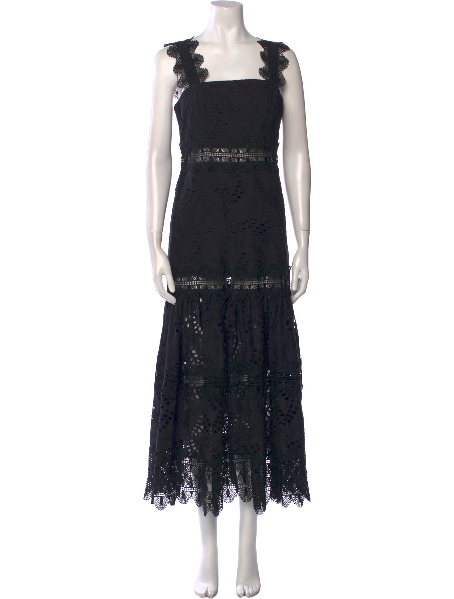WaiMari Lace Pattern Long Dress