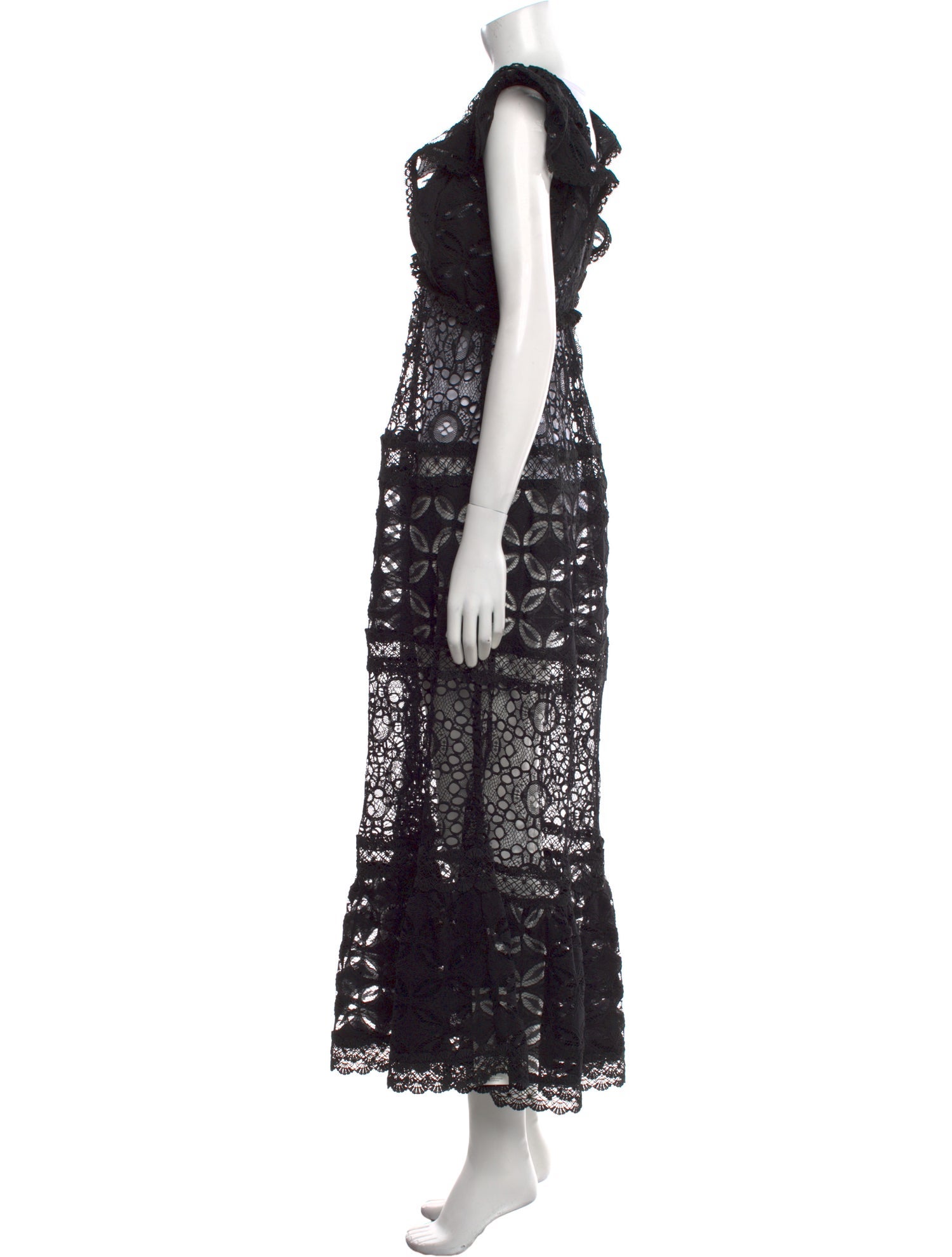 WaiMari Lace Pattern Long Dress