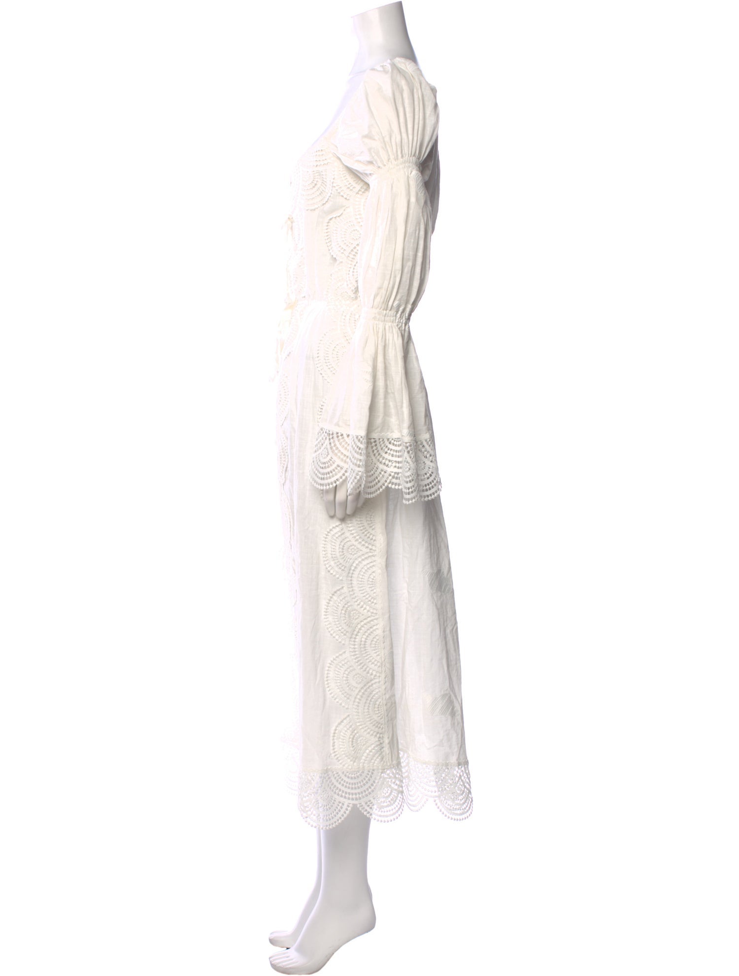 WaiMari Lace Pattern Long Dress