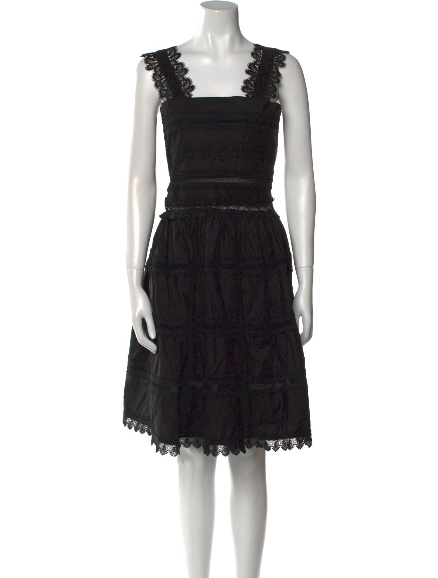 WaiMari Lace Pattern Knee-Length Dress