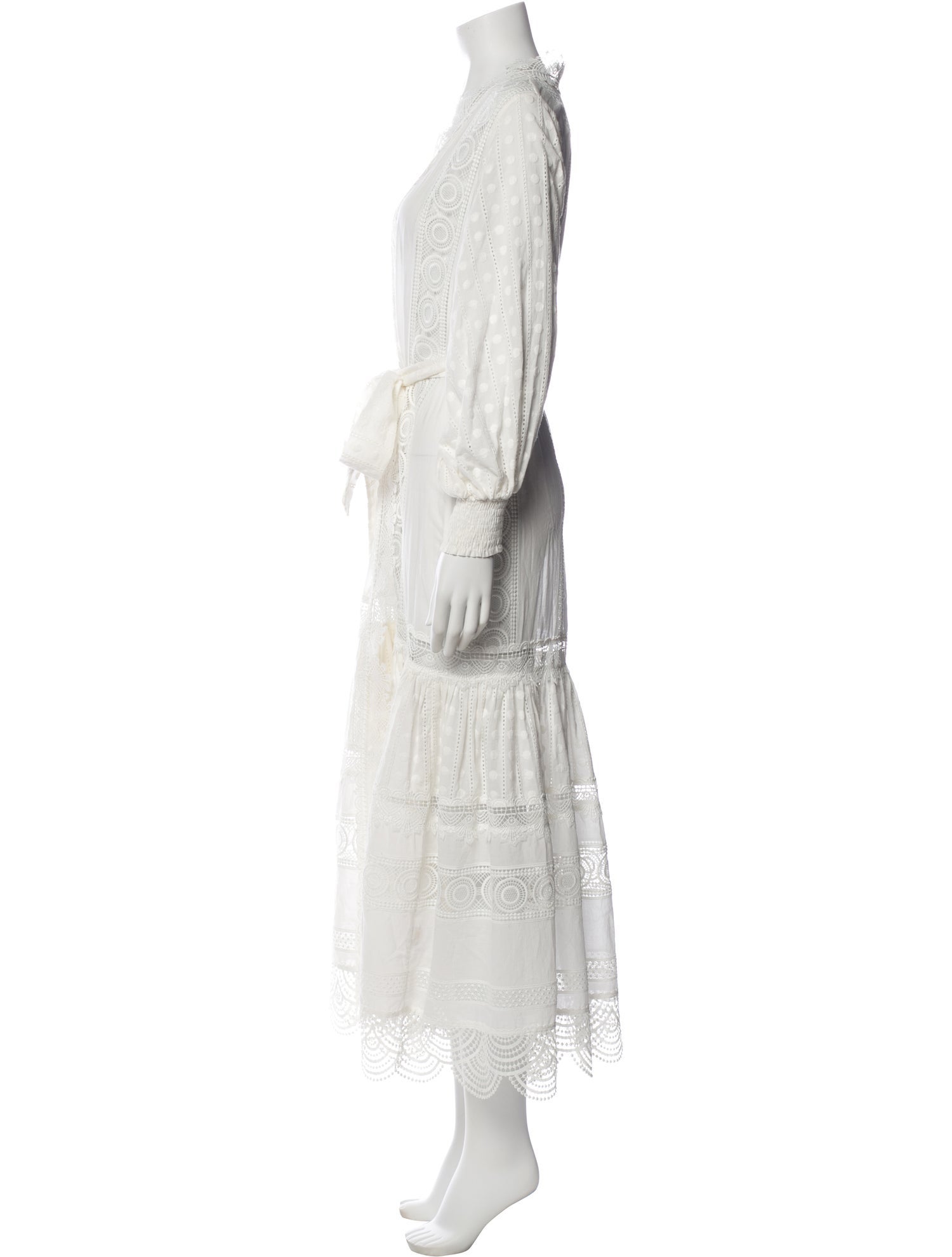 WaiMari Lace Trim Embellishment Robe