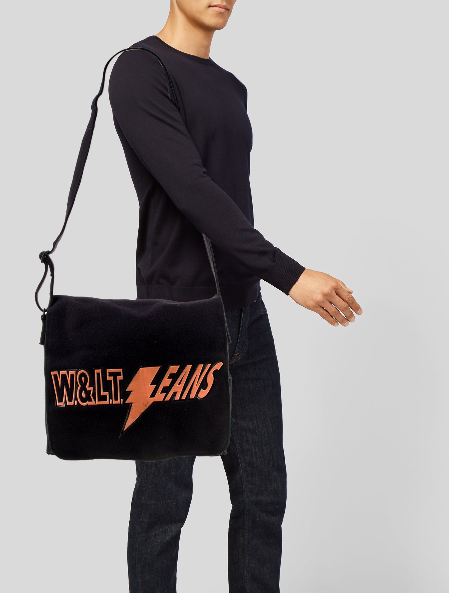 W&LT Felt Messenger Bag
