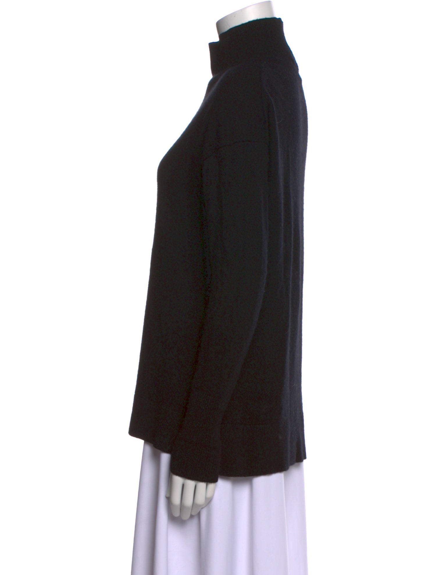 White + Warren Cashmere Turtleneck Sweater