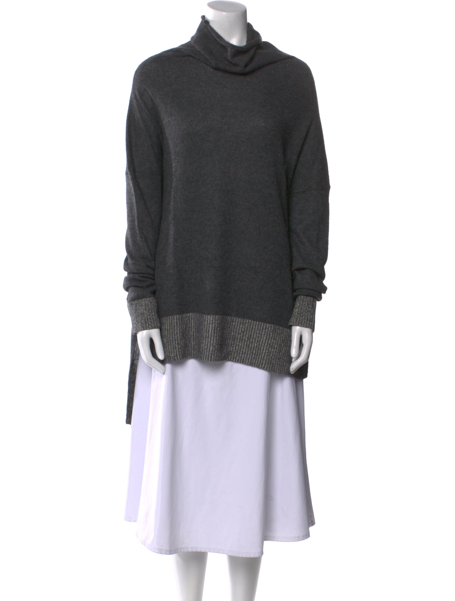 White + Warren Cashmere Turtleneck Sweater