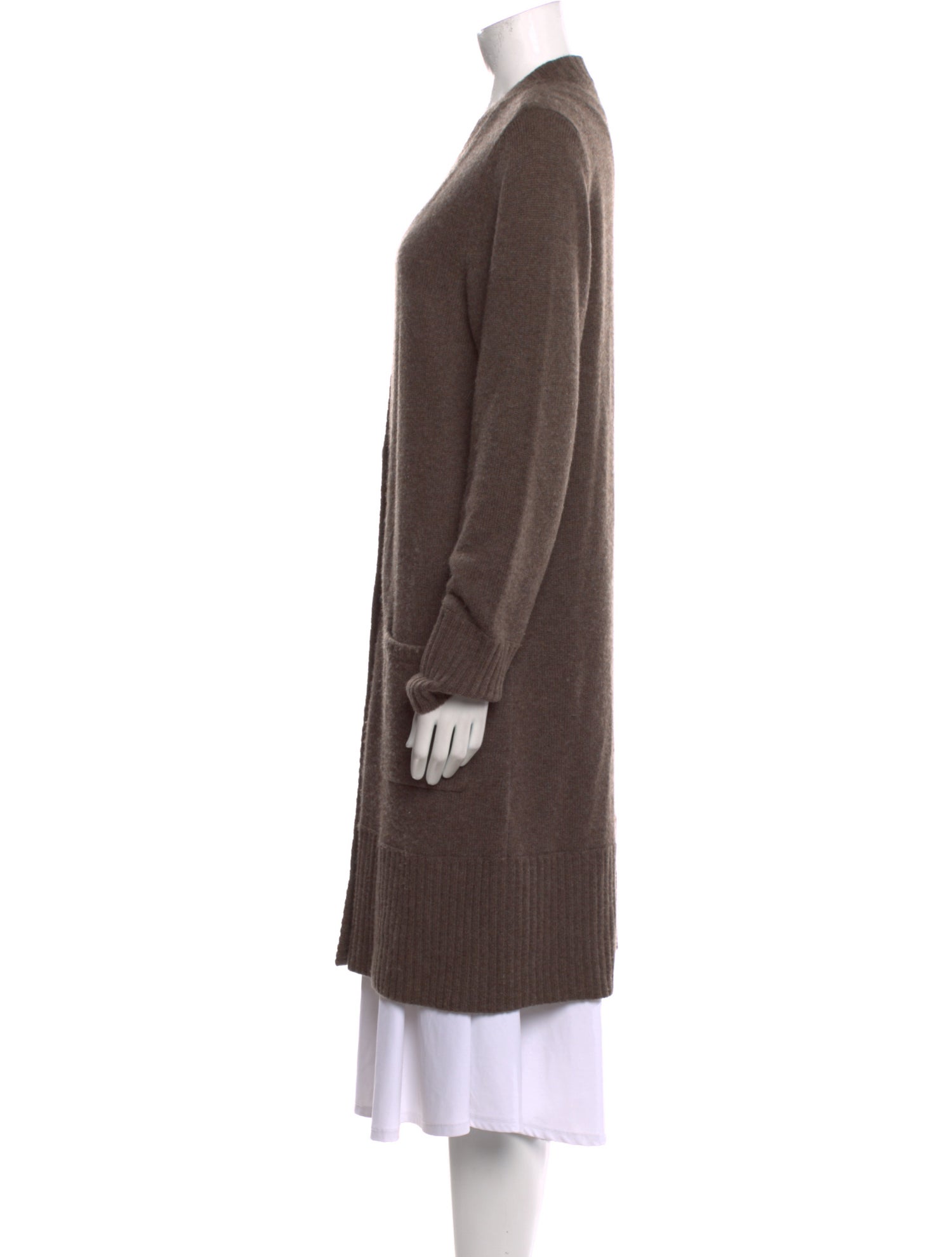 White + Warren Cashmere V-Neck Sweater