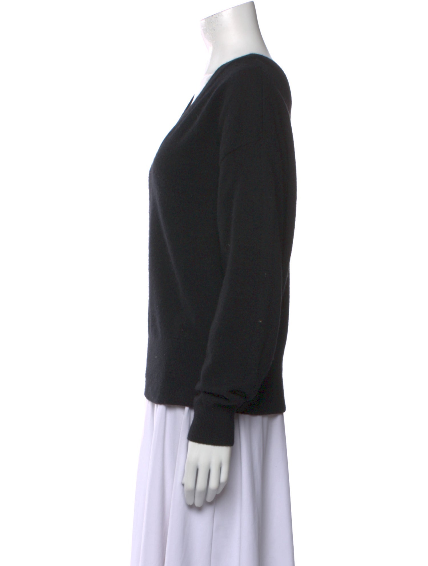 White + Warren Cashmere V-Neck Sweater