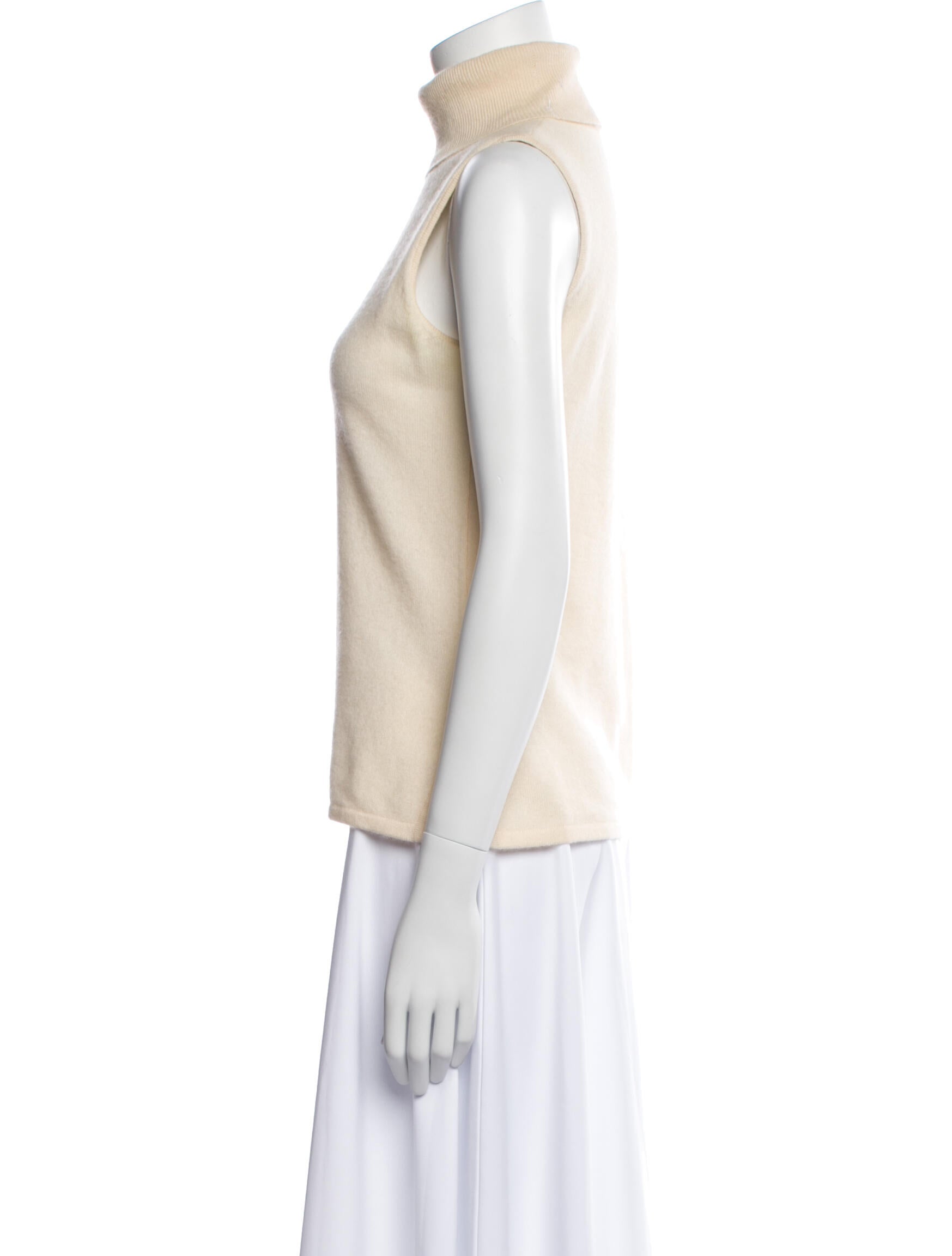 White + Warren Cashmere Turtleneck Sweater