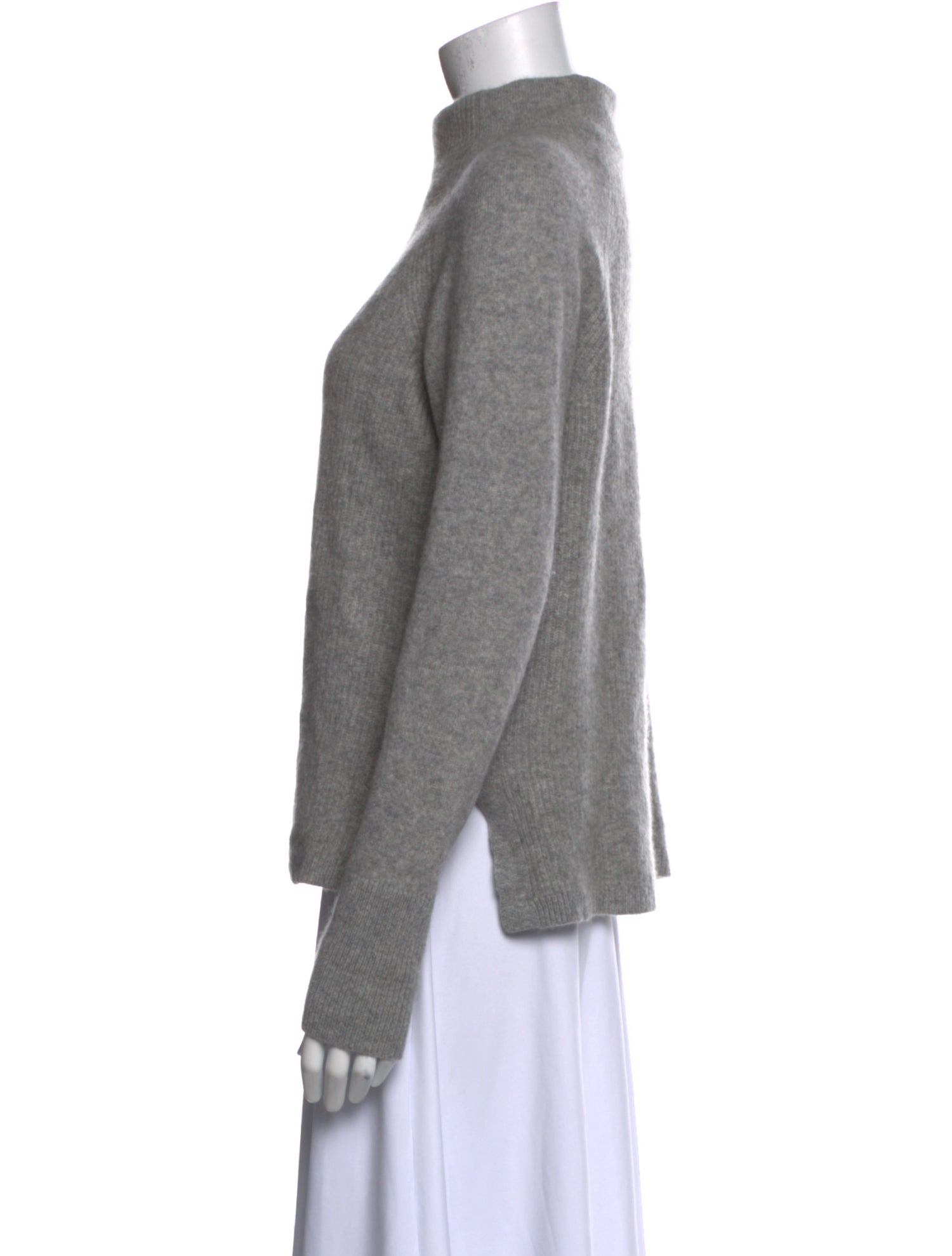 White + Warren Cashmere Turtleneck Sweater