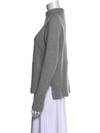 White + Warren Cashmere Turtleneck Sweater