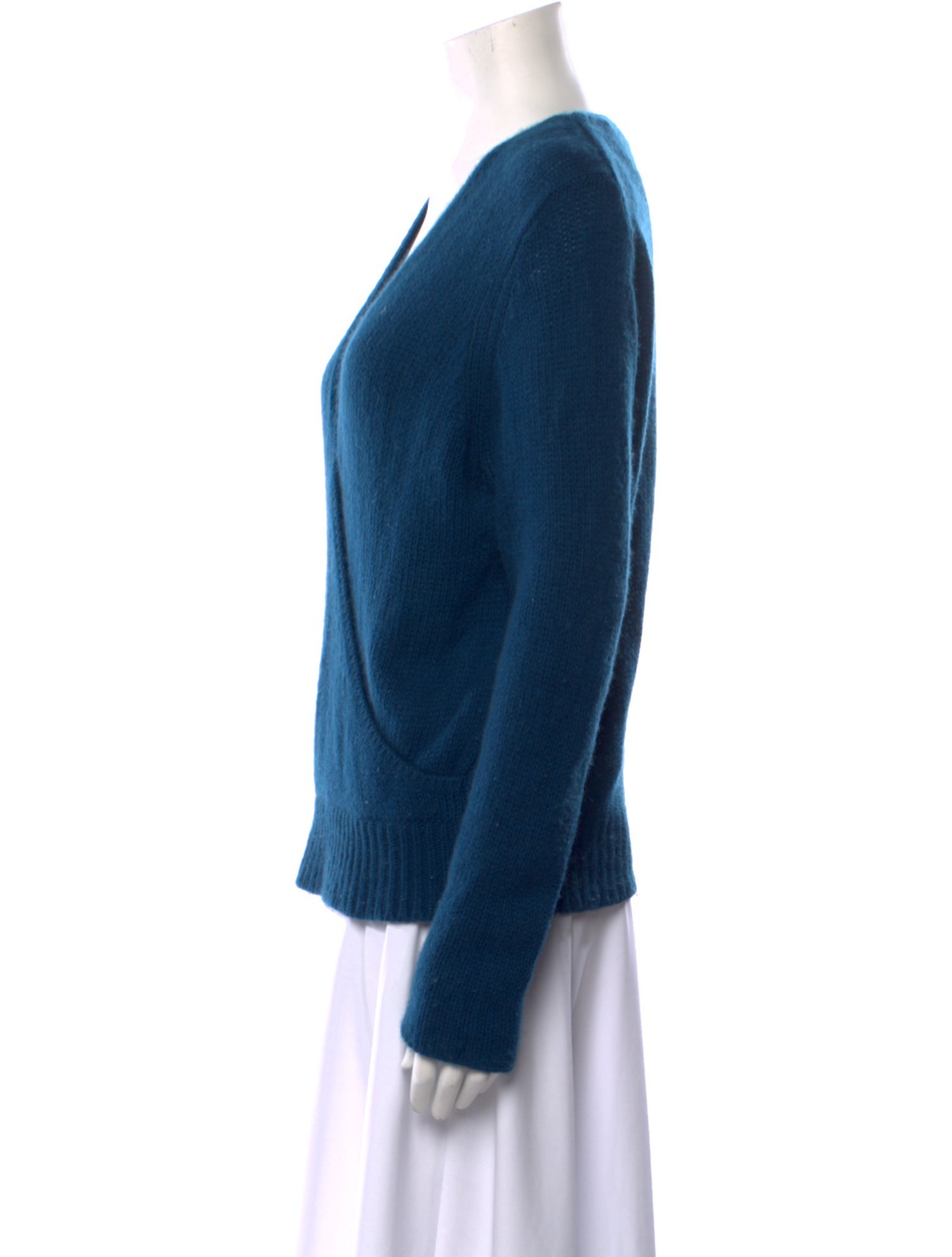 White + Warren Cashmere V-Neck Sweater