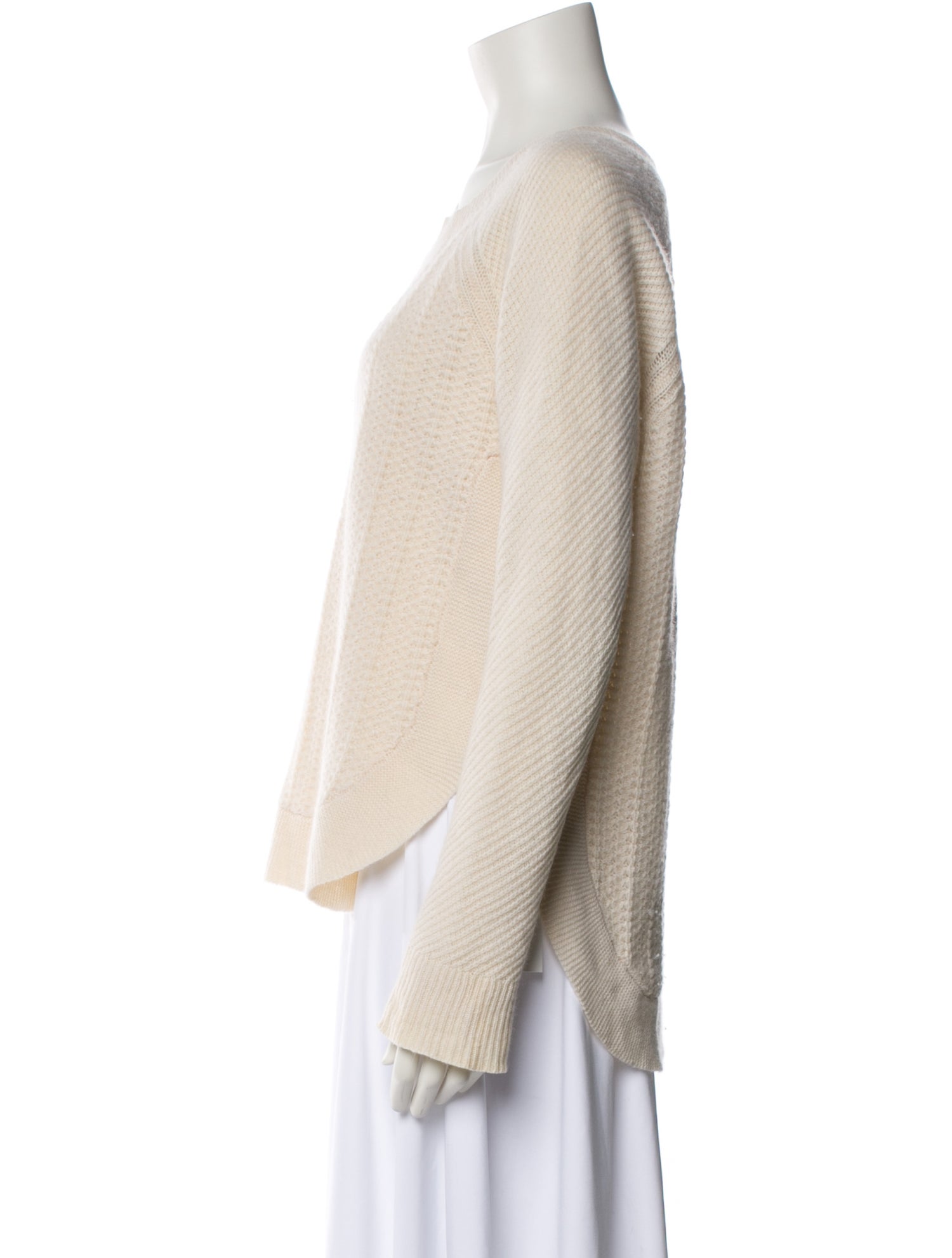 White + Warren Cashmere Scoop Neck Sweater