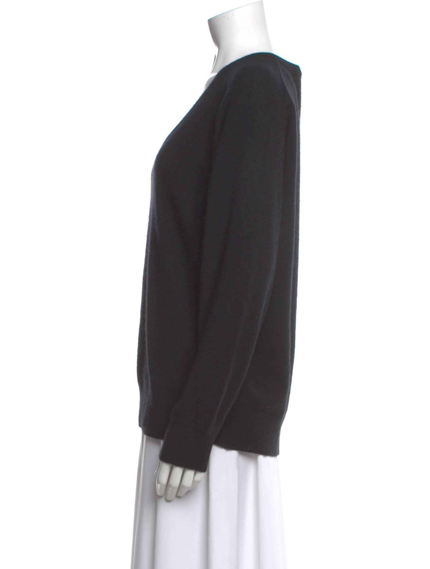 White + Warren Cashmere V-Neck Sweater
