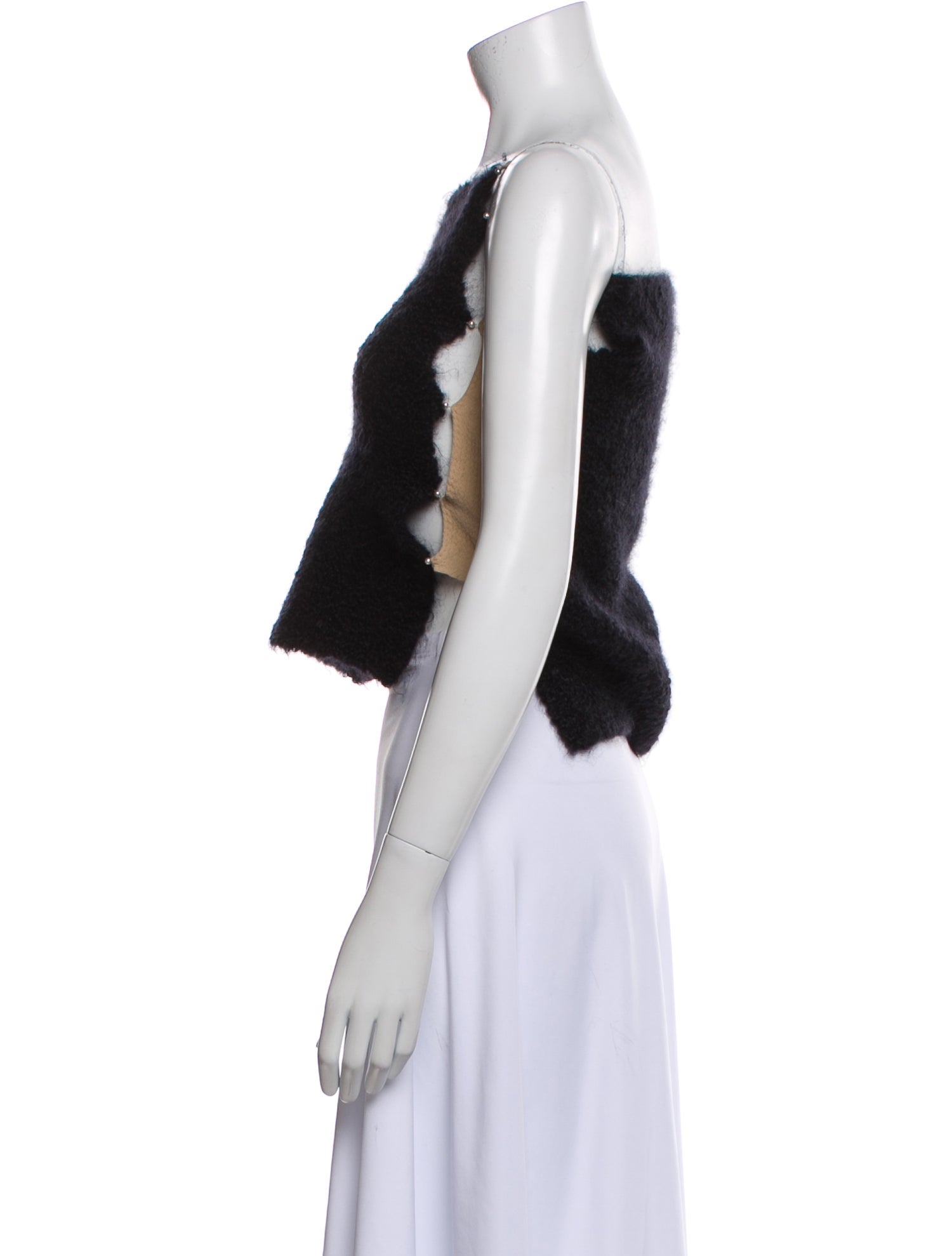 Rui Square Neckline Sleeveless Crop Top