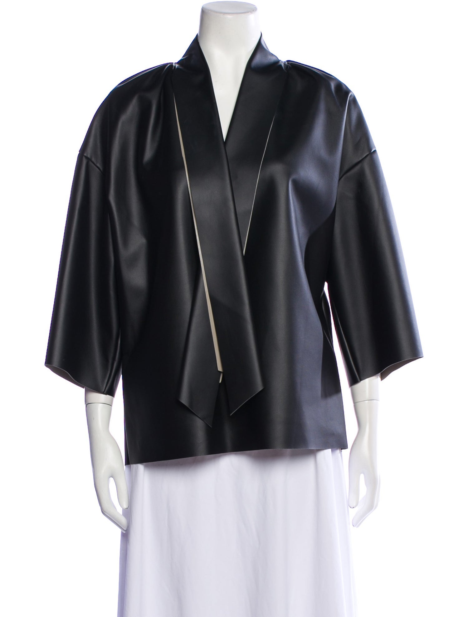 A.W.A.K.E. Mode V-Neck Three-Quarter Sleeve Blouse