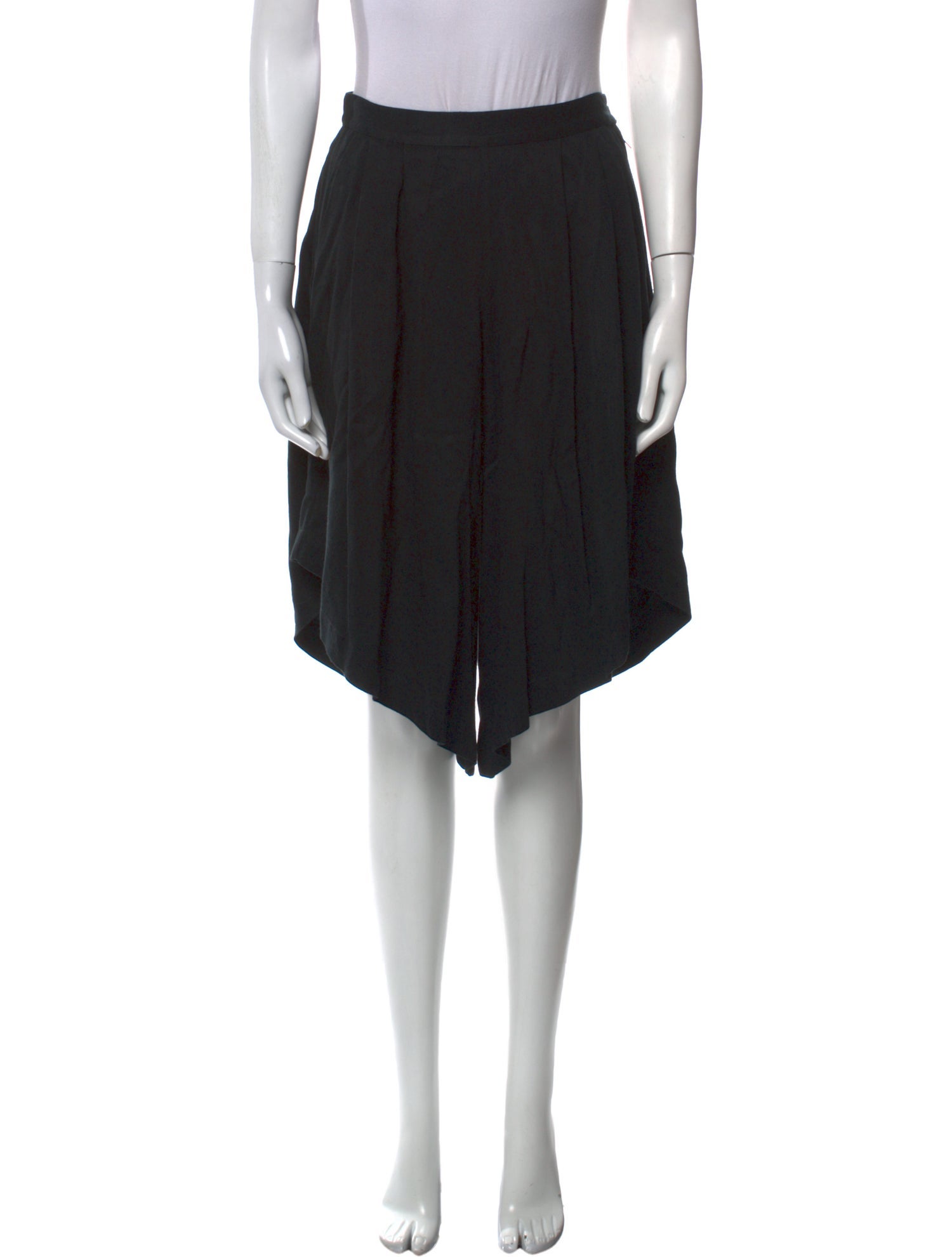 Shaina Mote Knee-Length Shorts