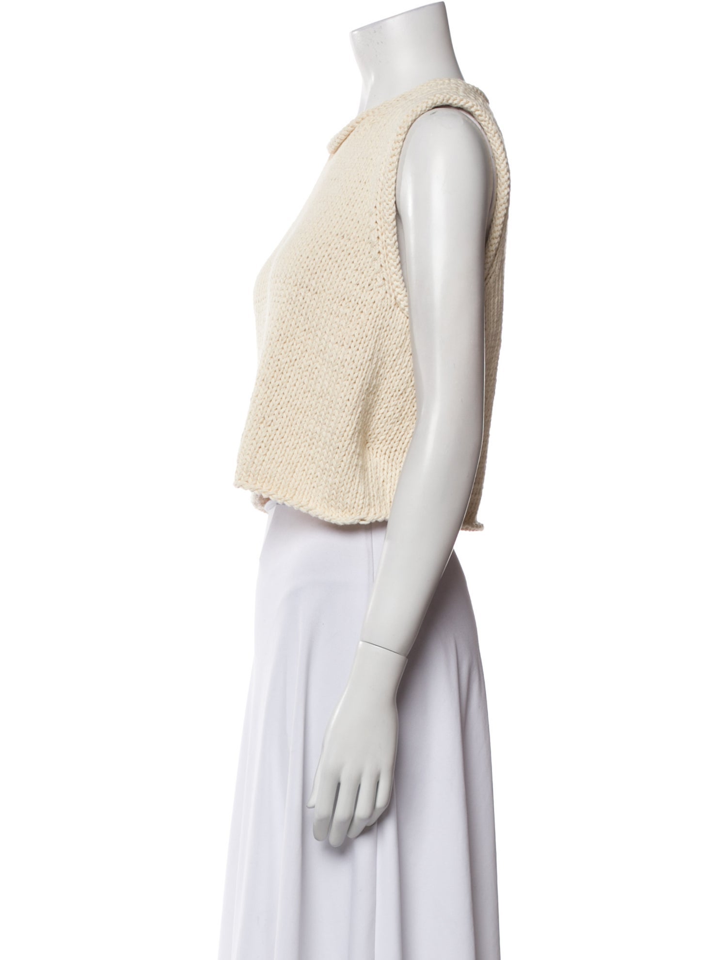 Shaina Mote Crew Neck Sleeveless Crop Top