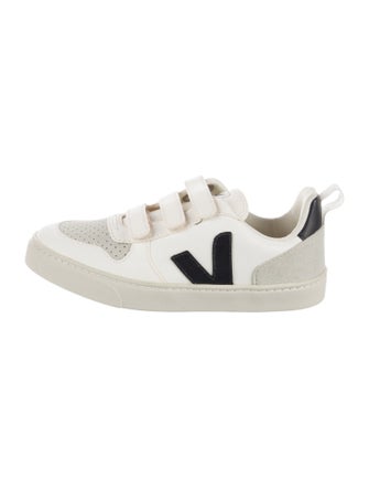 Veja Low Top Sneakers