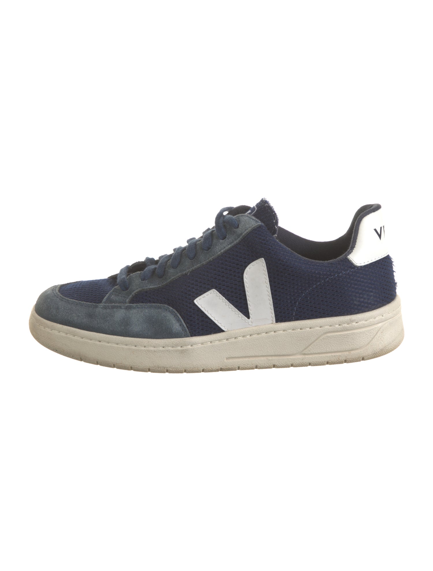 Veja Sneakers