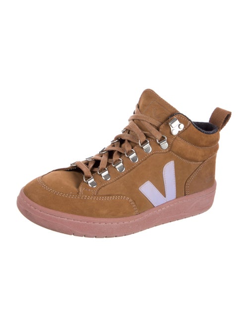 Veja Nubuck Sneakers
