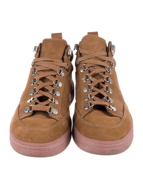 Veja Nubuck Sneakers