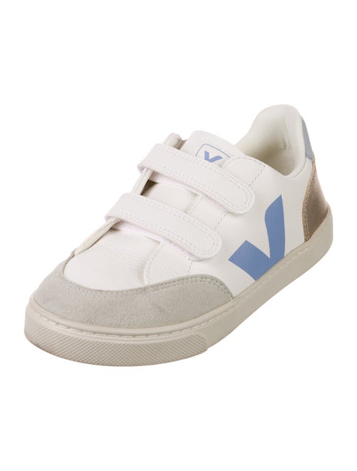 Veja Low Top Sneakers