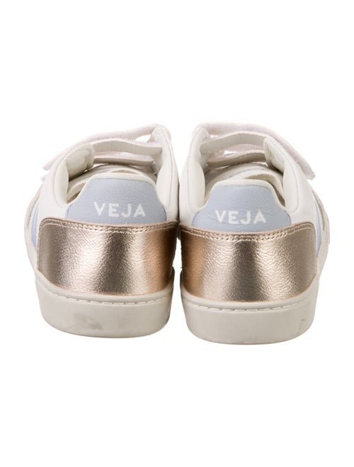 Veja Low Top Sneakers