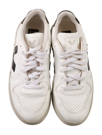 Veja Leather Sneakers